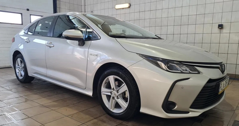 Toyota Corolla cena 85000 przebieg: 57000, rok produkcji 2019 z Kostrzyn małe 326